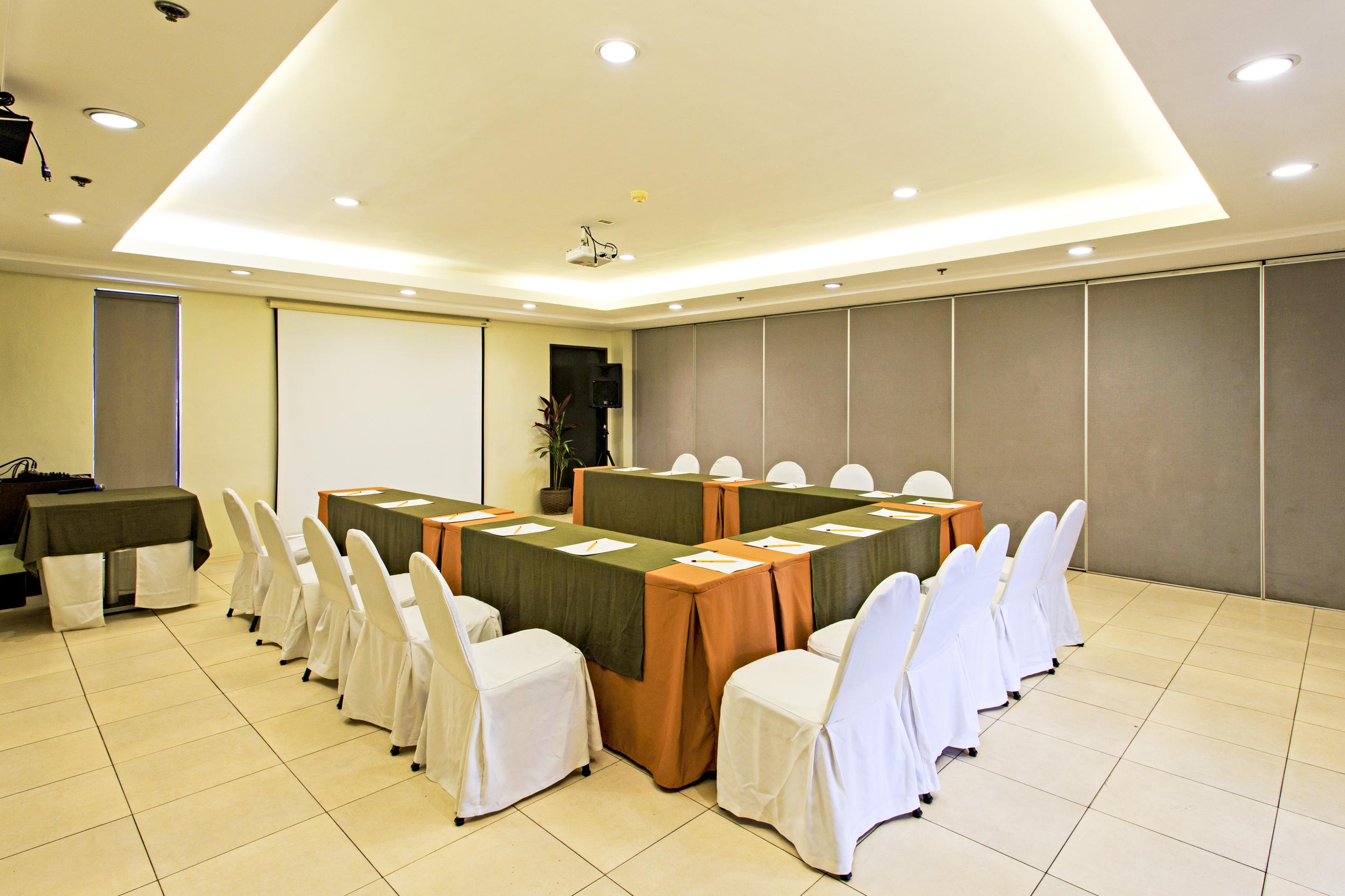 Alpa City Suites Hotel Cebu Екстер'єр фото