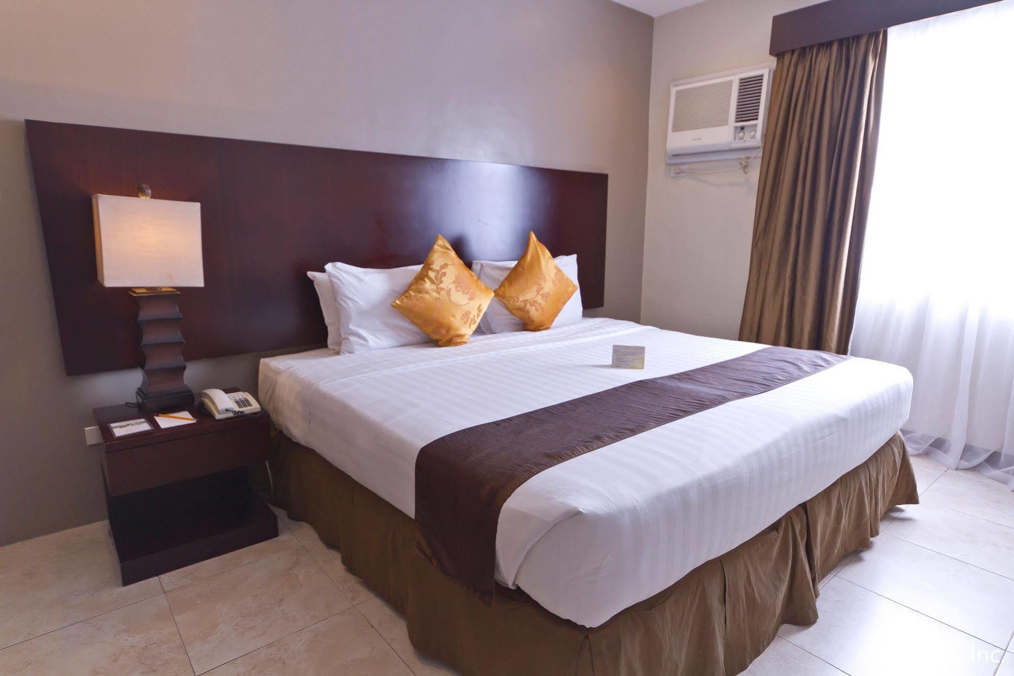 Alpa City Suites Hotel Cebu Екстер'єр фото